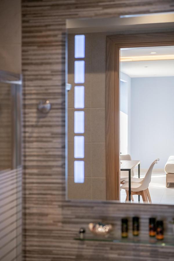 M City Apartments 100M From The Beach Chania  Exterior foto