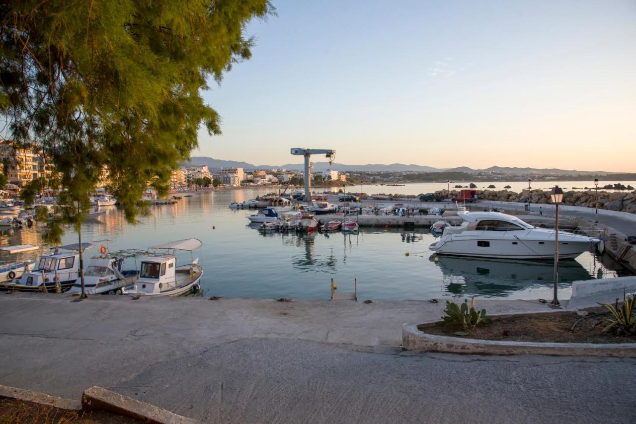 M City Apartments 100M From The Beach Chania  Exterior foto
